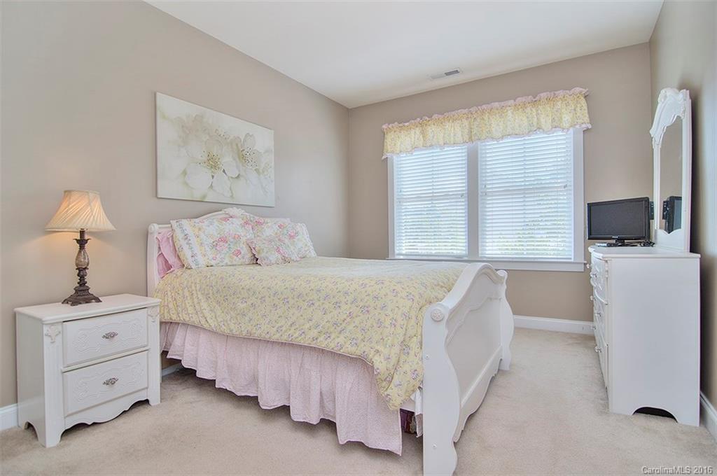 Lake Shore - Residential