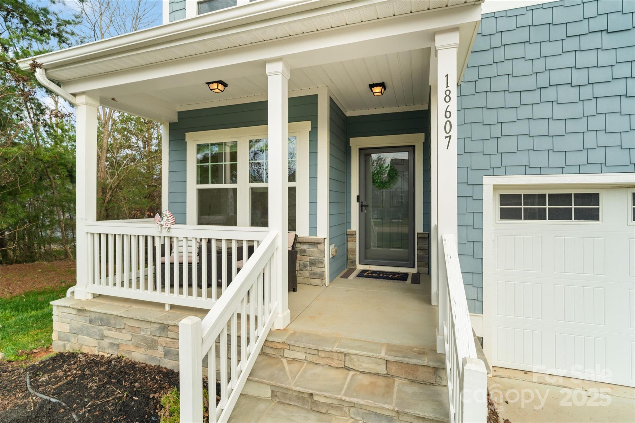 18607 Mainsail Court