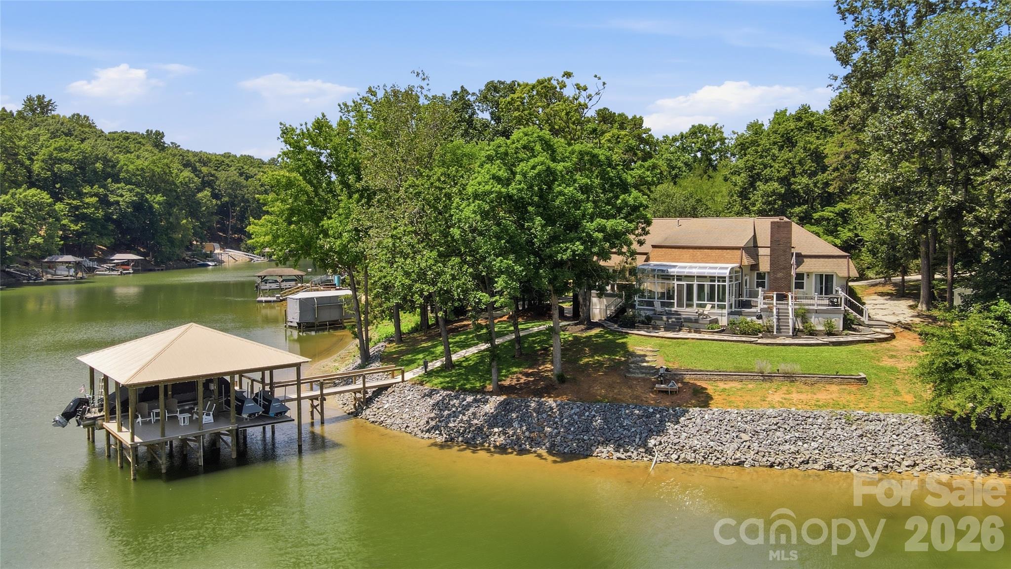 1031 Woodlake Lane
