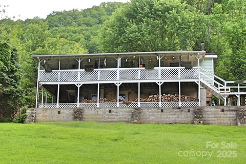 75 Unity Drive Waynesville NC 28786