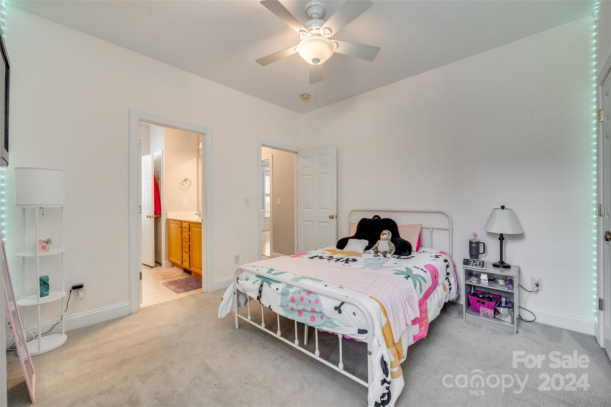 Lake Shore - Residential