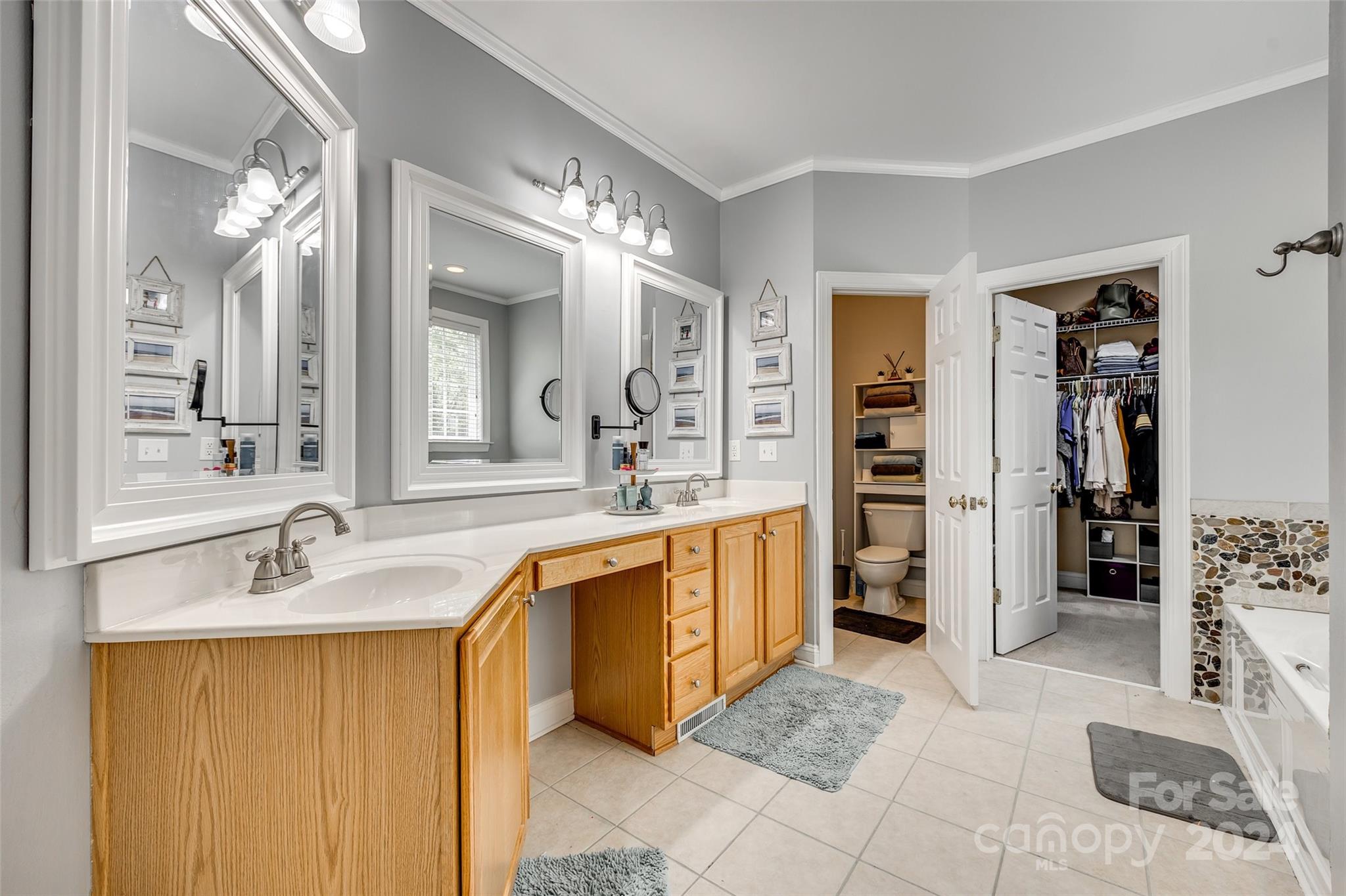 Lake Shore - Residential