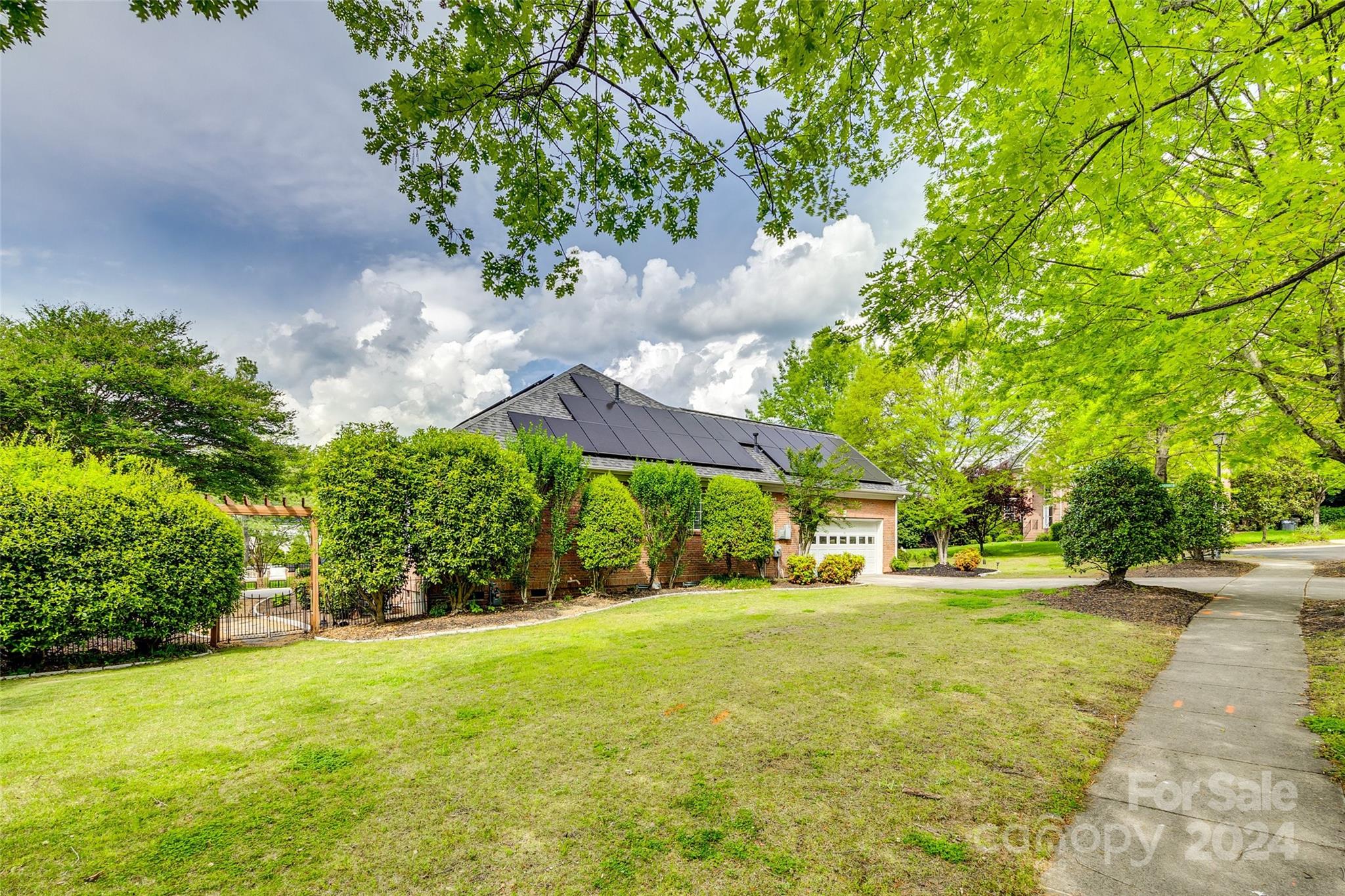 Lake Shore - Residential