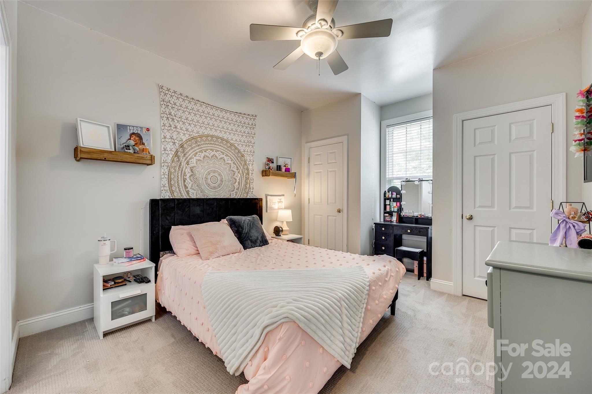 Lake Shore - Residential