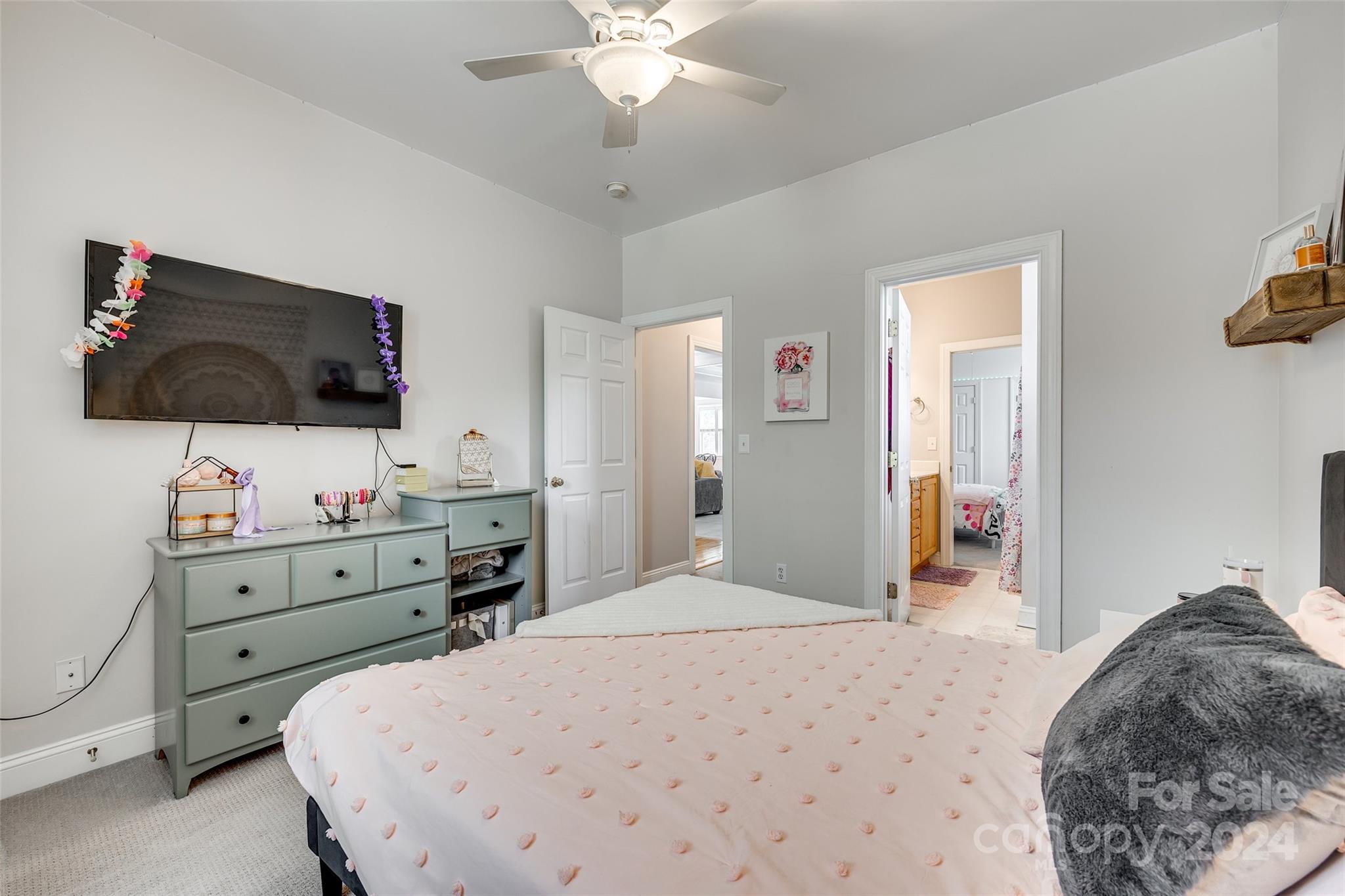 Lake Shore - Residential