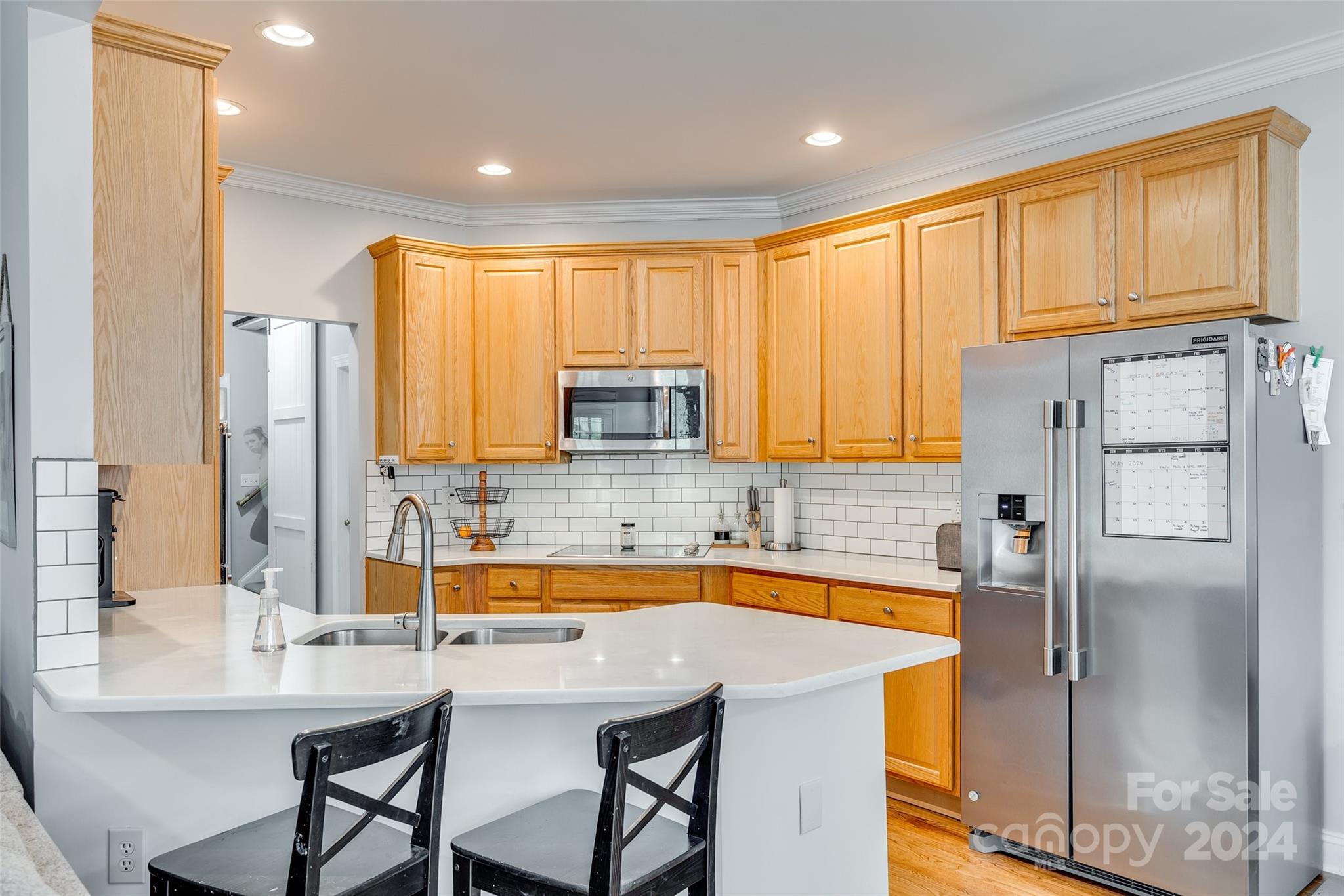 Lake Shore - Residential