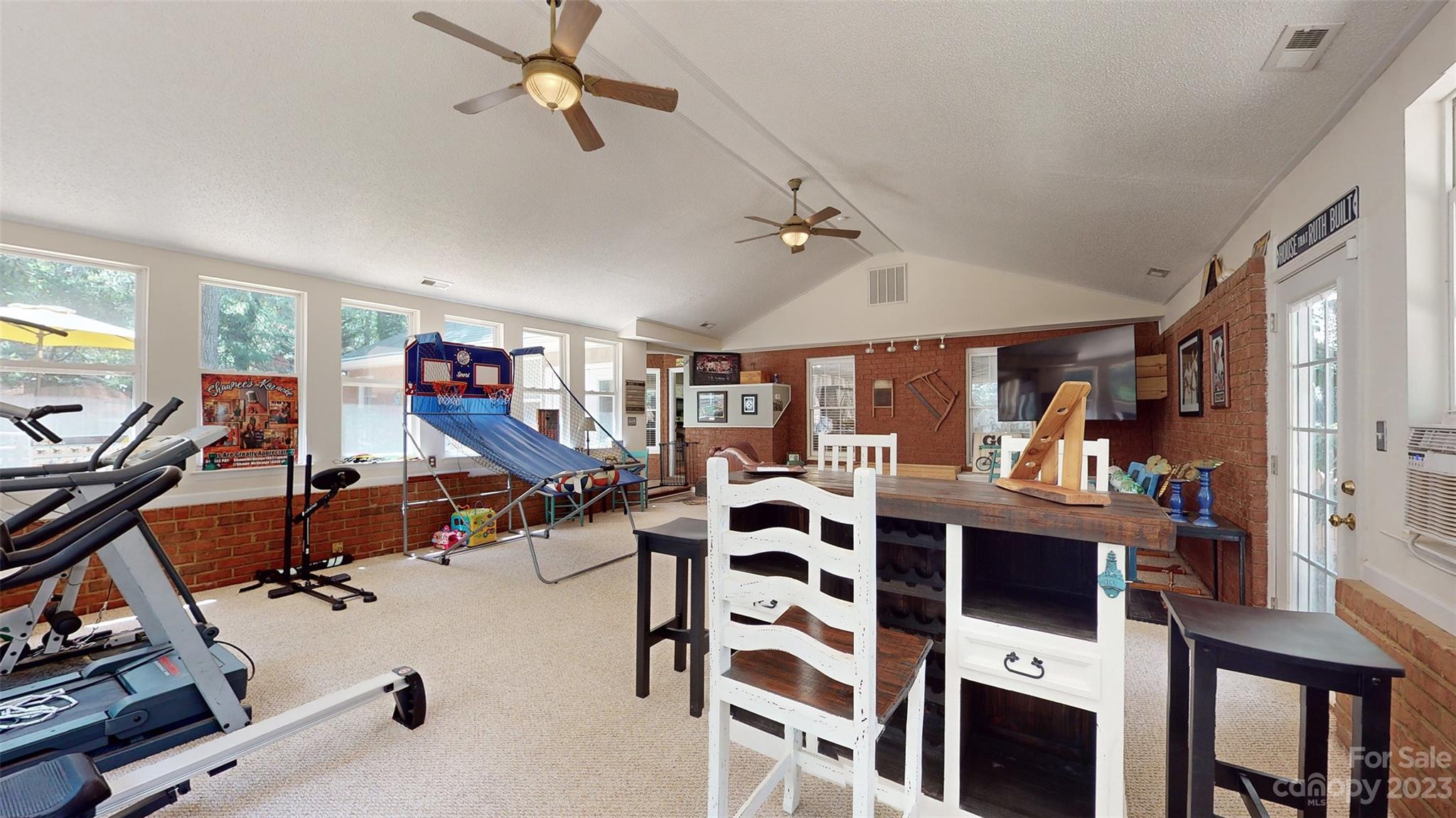 White Oaks - Residential