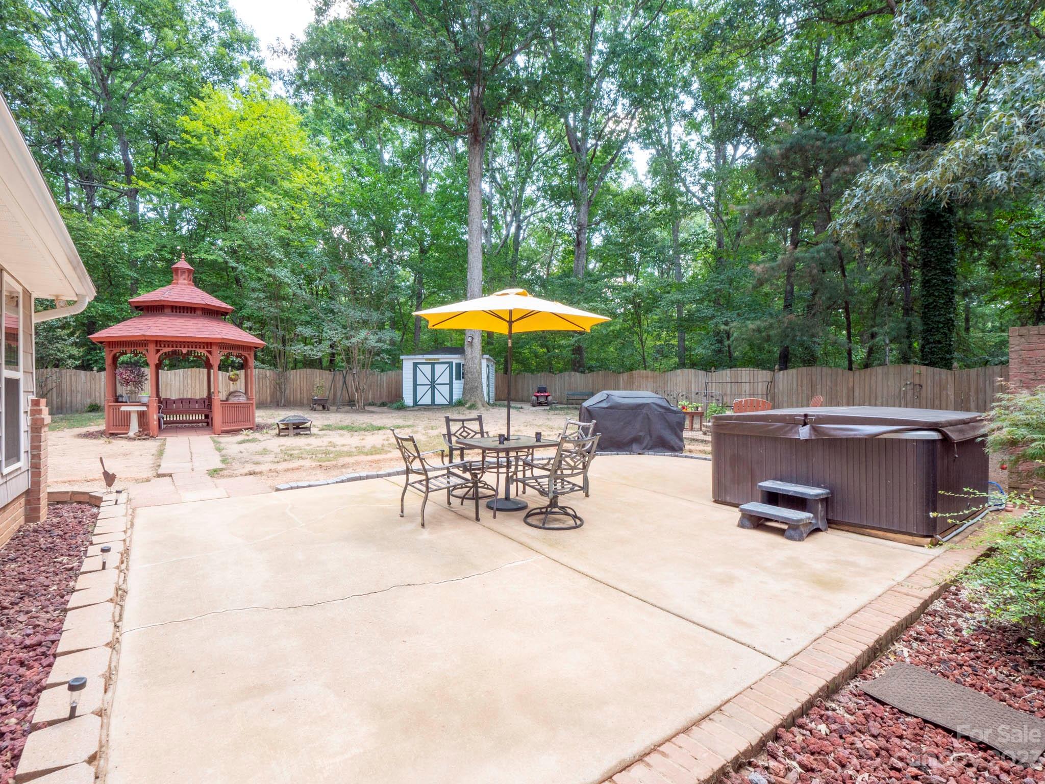 White Oaks - Residential