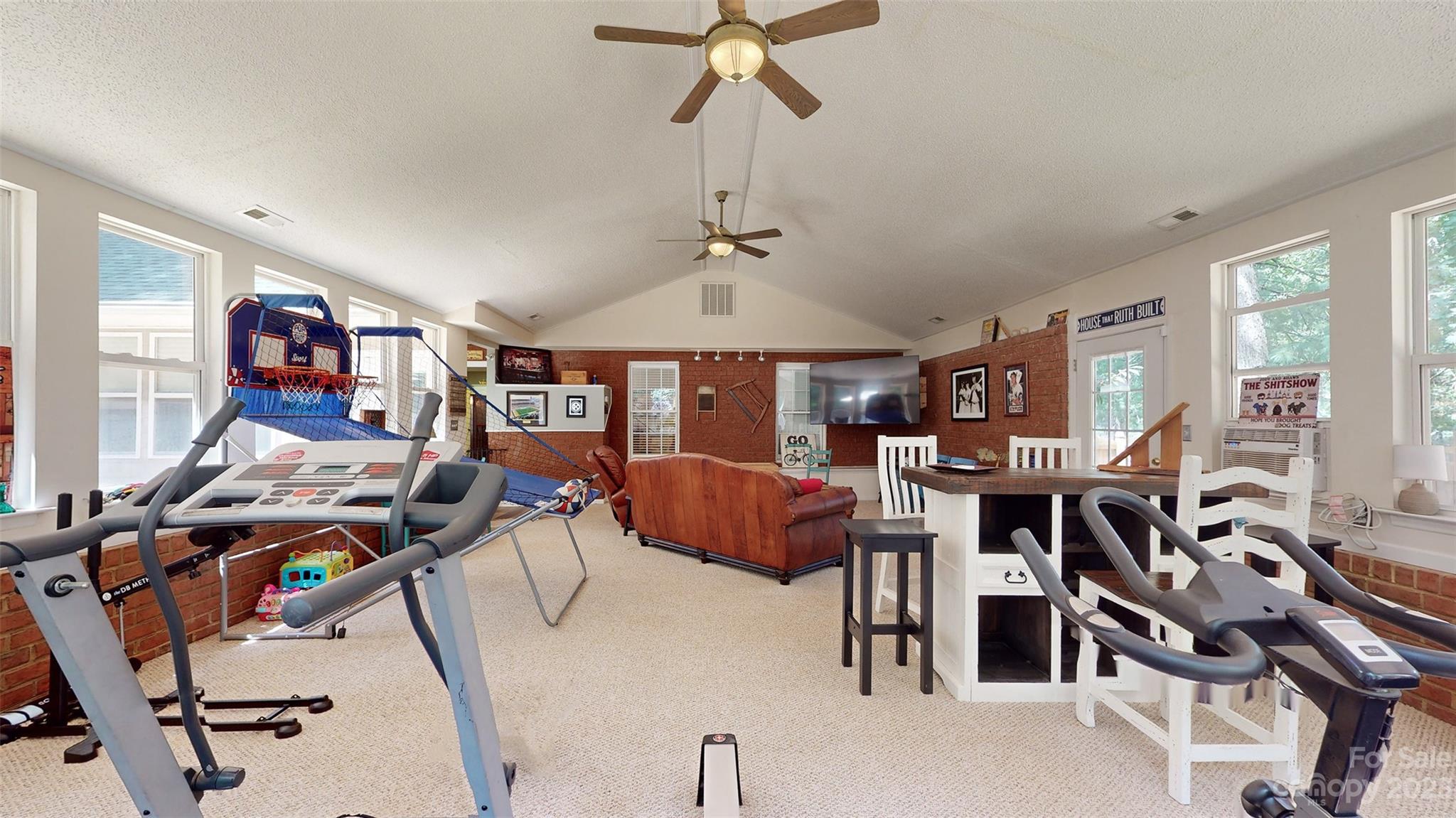 White Oaks - Residential