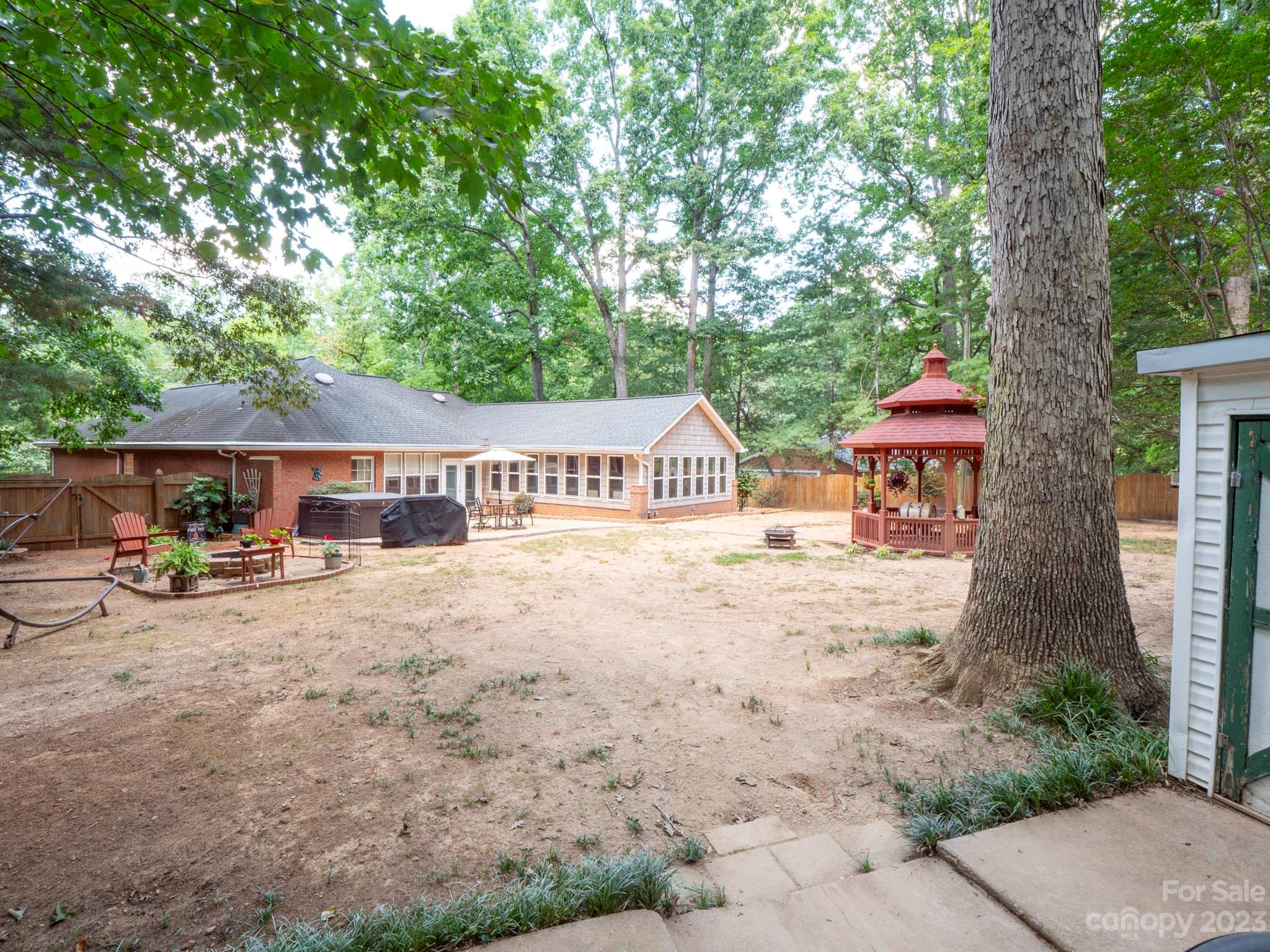 White Oaks - Residential