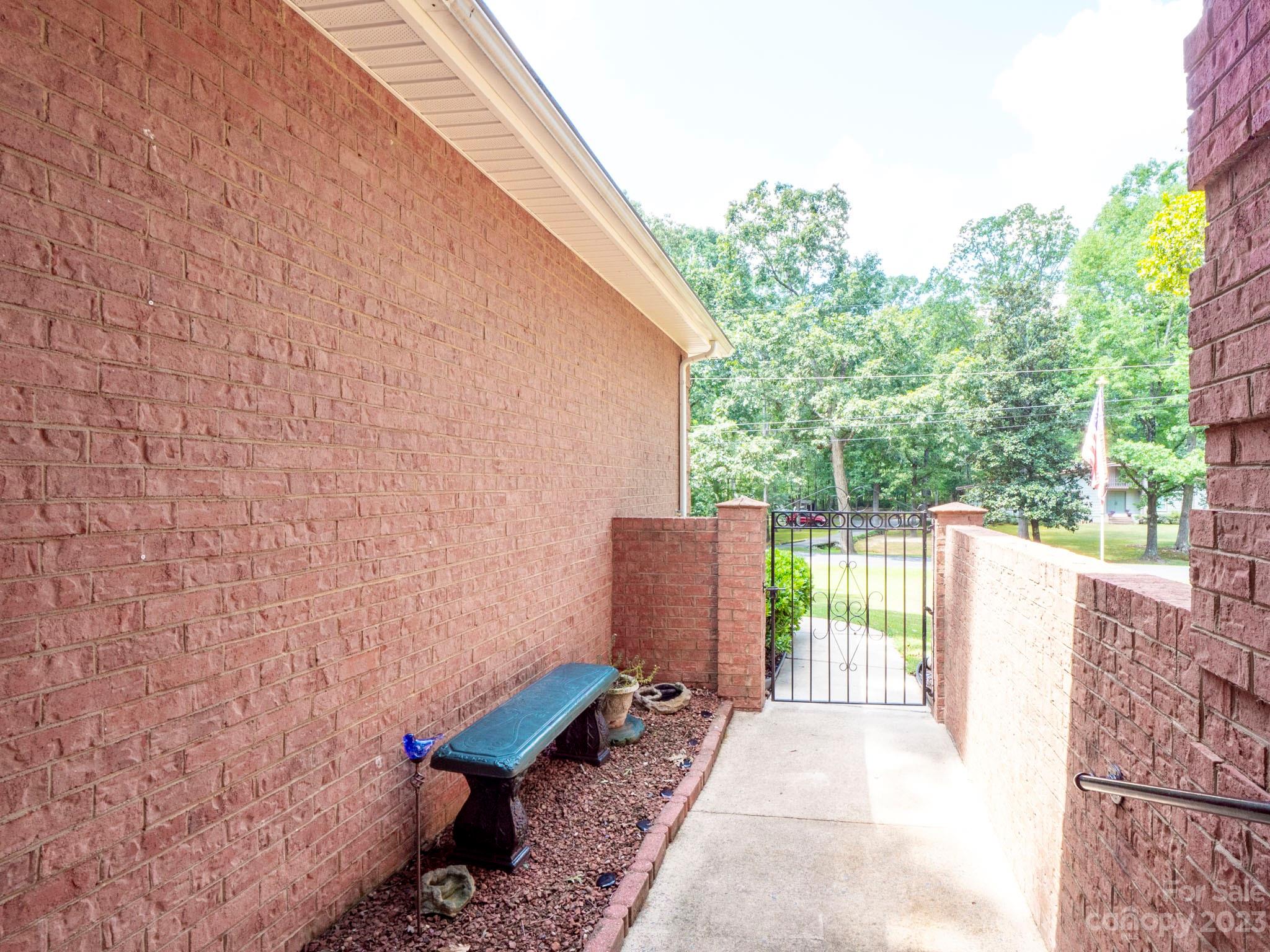 White Oaks - Residential