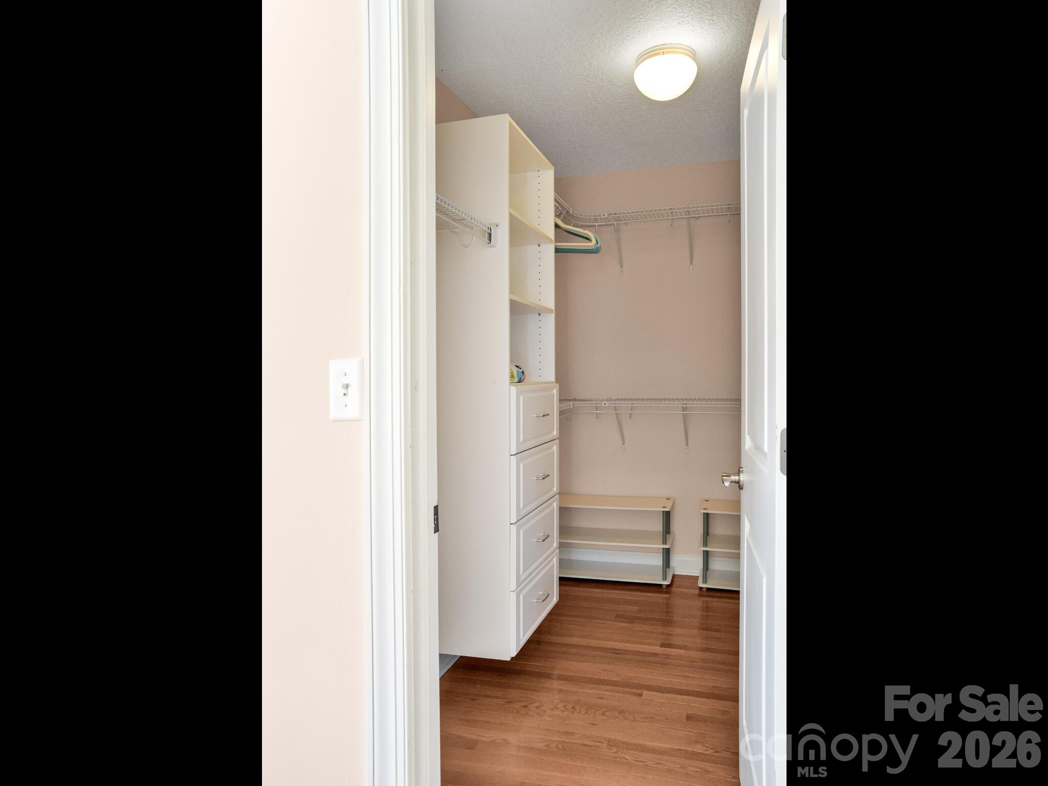 Fox Glen - Residential