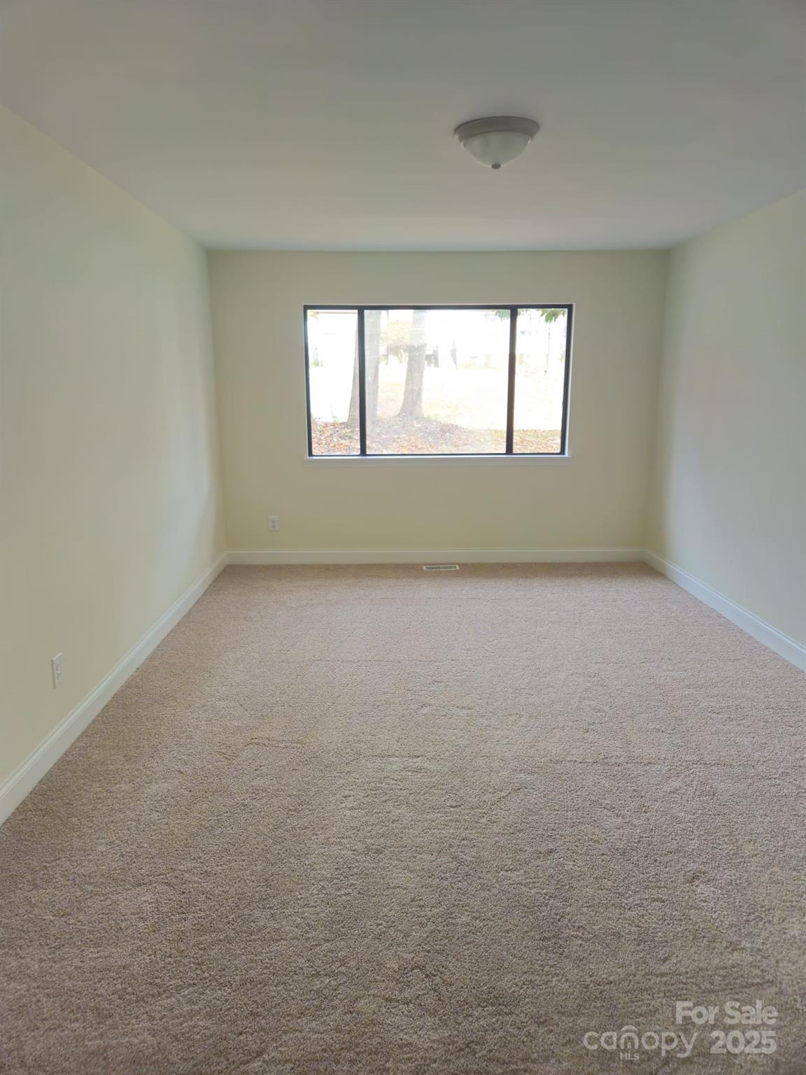 6615 Santa Cruz Trail