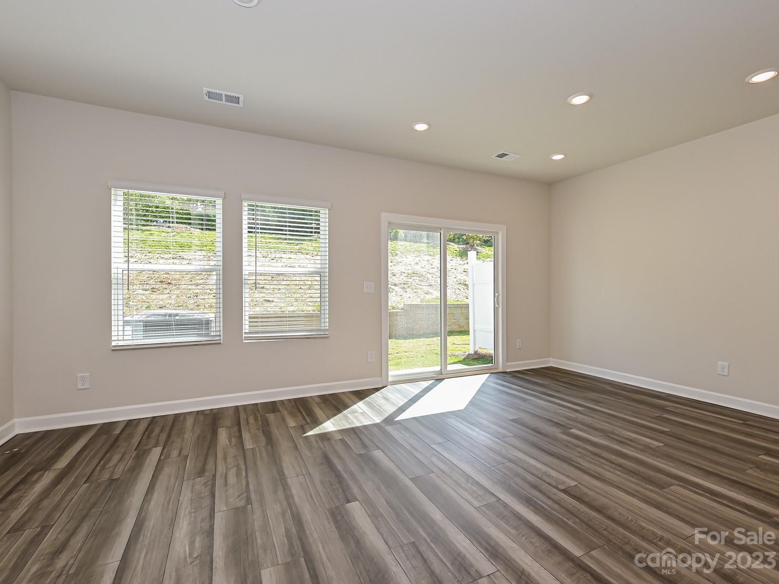 Ashe Downs Townhomes - Residential