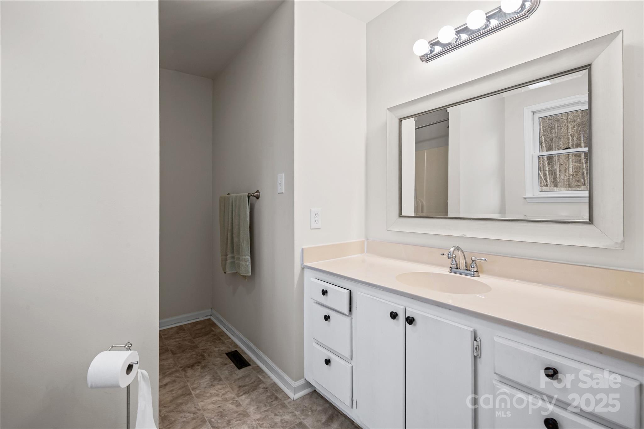 3973 Huntington Court