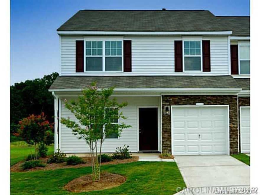 Great Opportunity!! New Construction in the established community of Harpers Mill; PLUS Granite Countertops, 42 in Maple cabinets, stainless steel applicance package,Gas Fireplace,Hardwood flooring in Foyer, Living room, Dining room, Family room. ALL INCLUDED! Low SC taxes,Qualifies for USDA loan(100% financing) Fully decorated models available for viewing. Drive over and see us to day