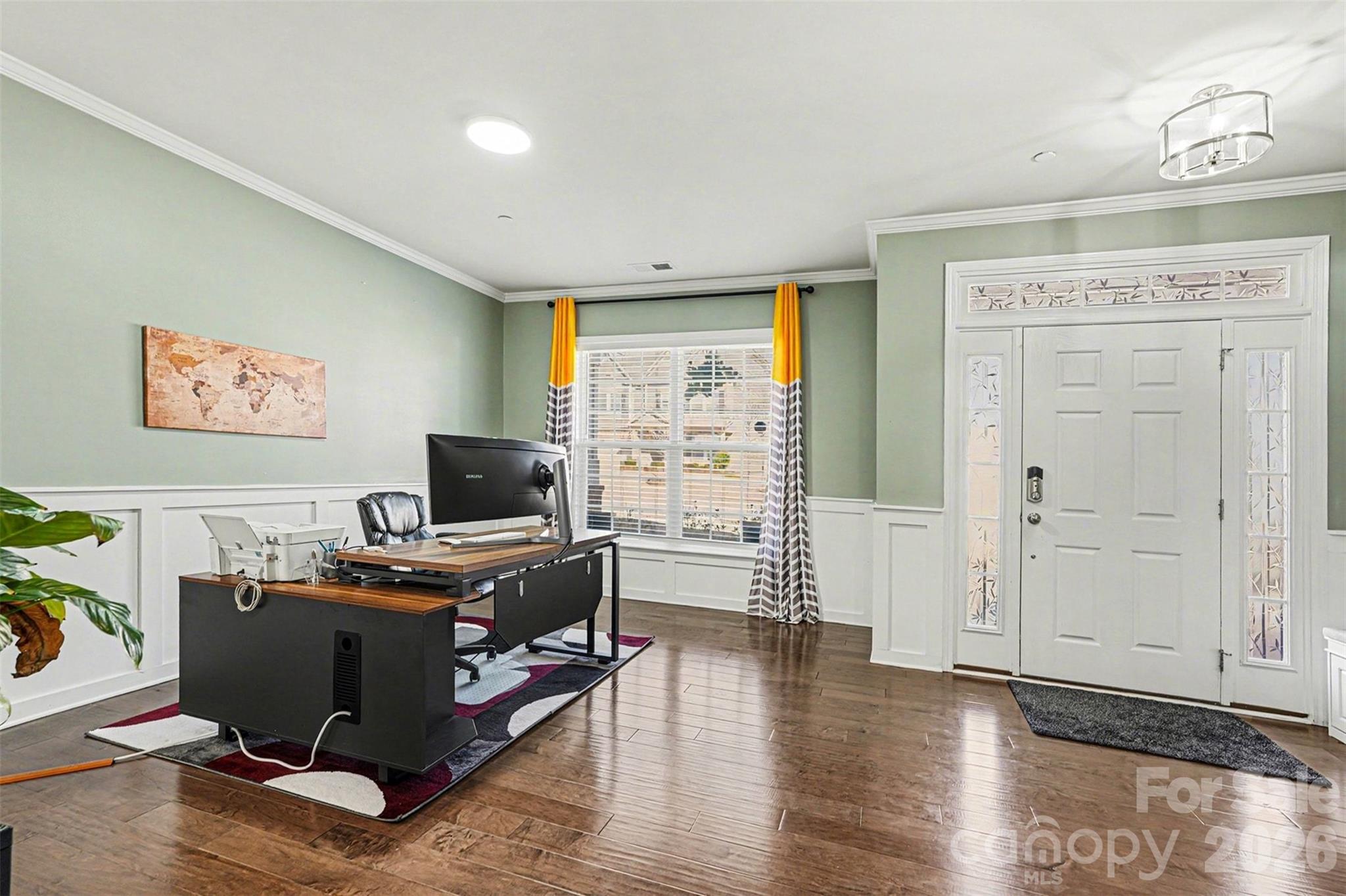 1115 Macallum Drive NW