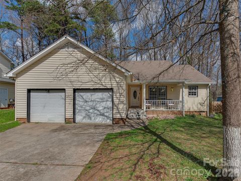 Photo of 8540 Stoneface Road, Charlotte, NC 28214 (MLS # 4355516)