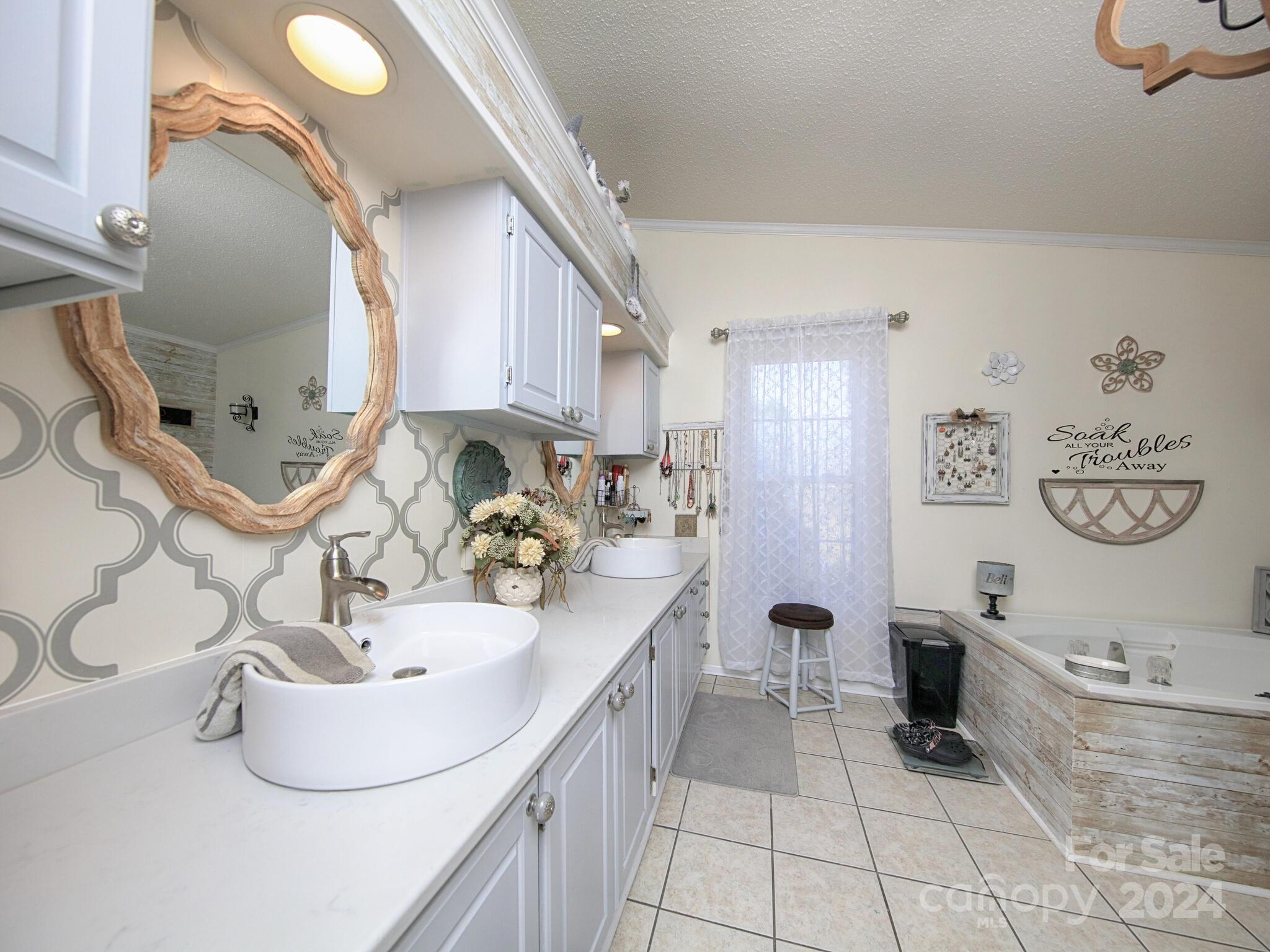 Pinnacle View - Residential