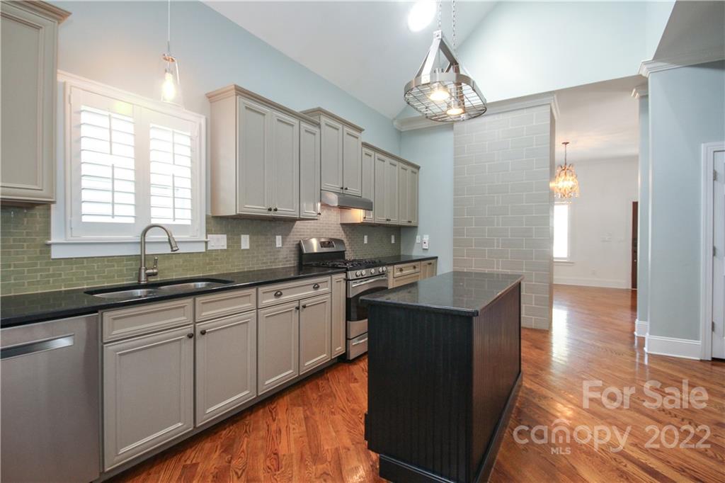 The Arts District - Residential