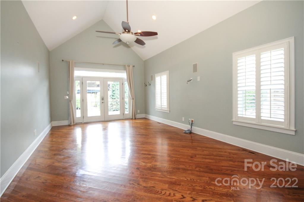 The Arts District - Residential