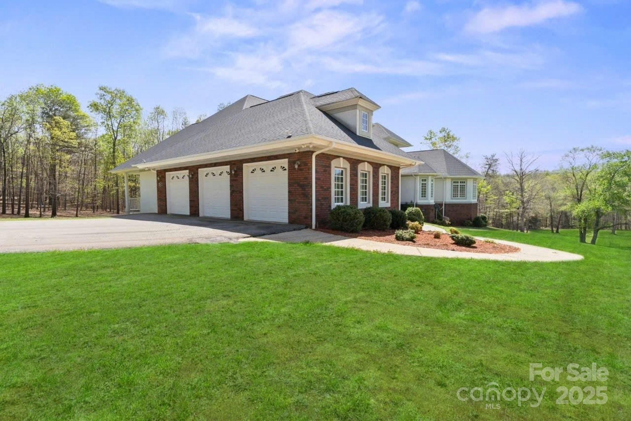 447 Willow Pond Lane