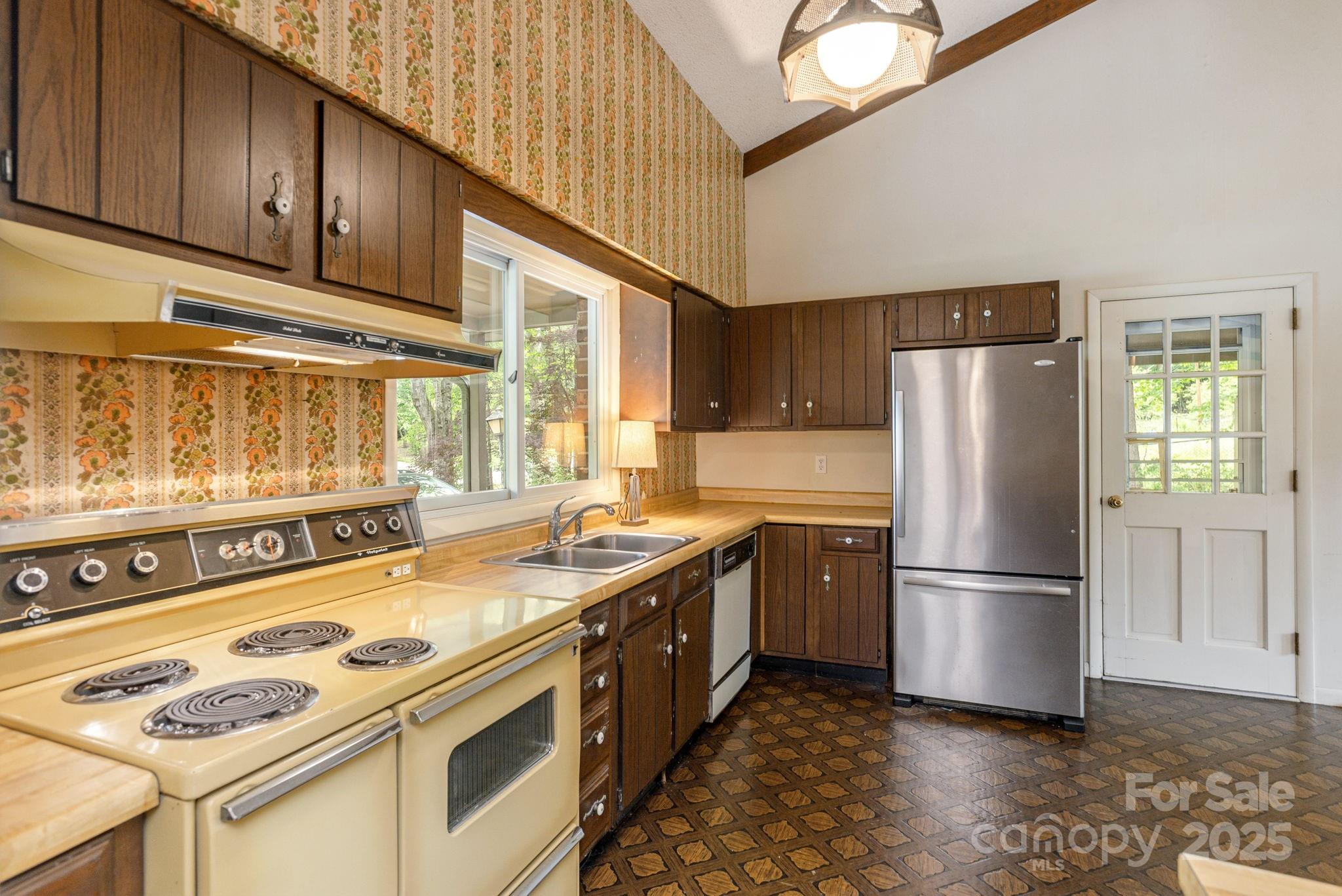 Youngblood - Residential