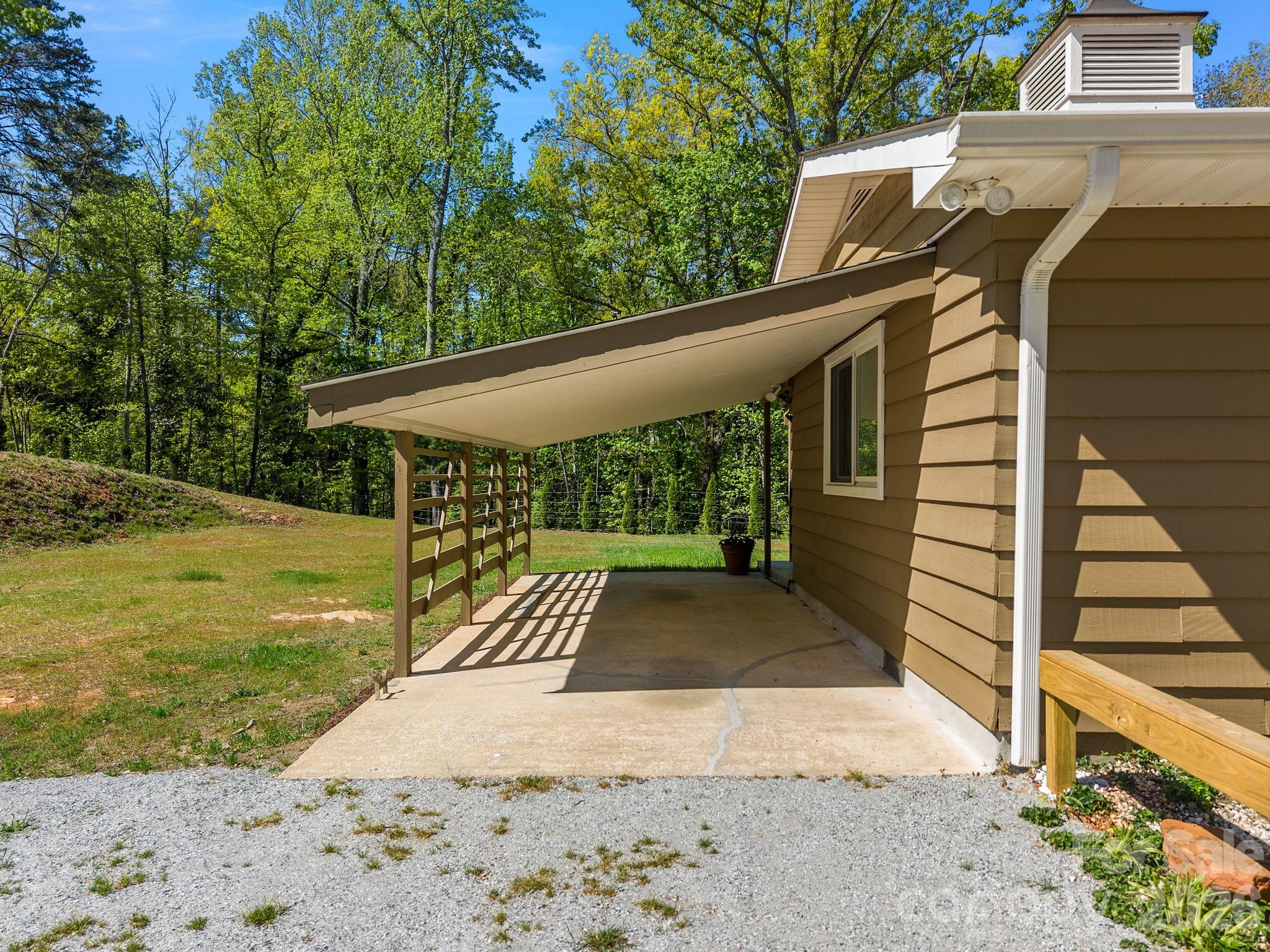 Persimmon Hill - Residential