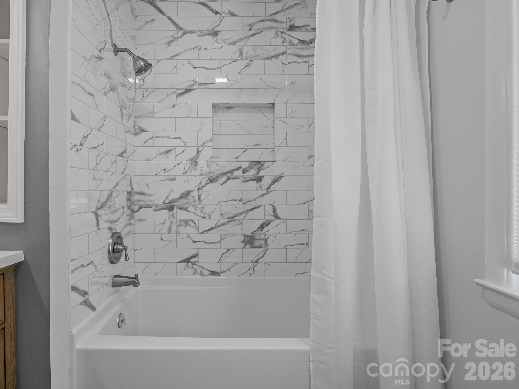 Persimmon Hill - Residential