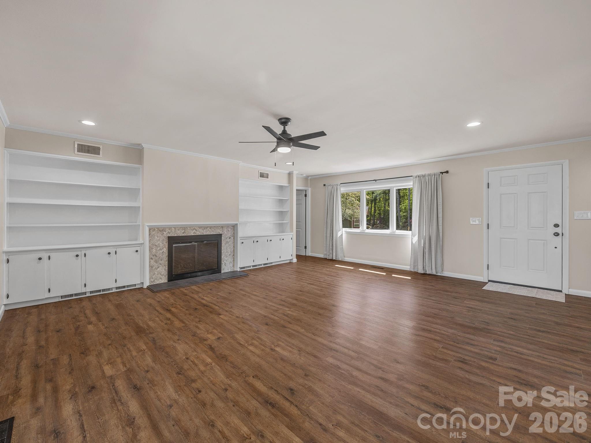 Persimmon Hill - Residential