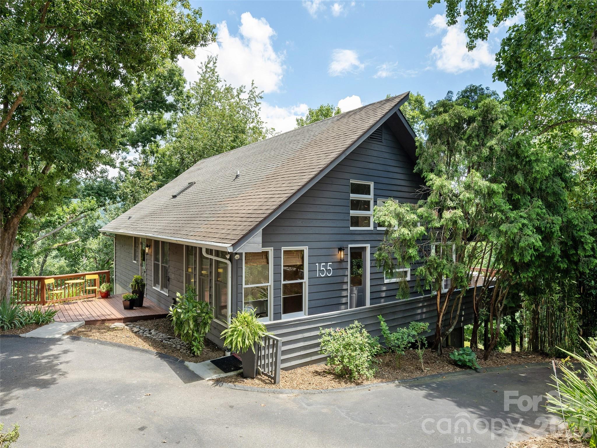 155 Crabapple Lane