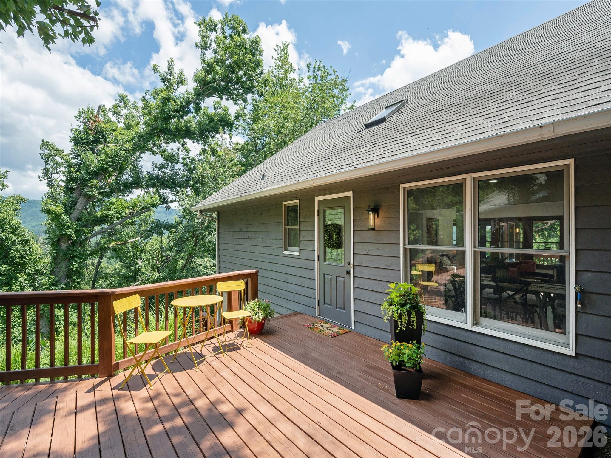 155 Crabapple Lane