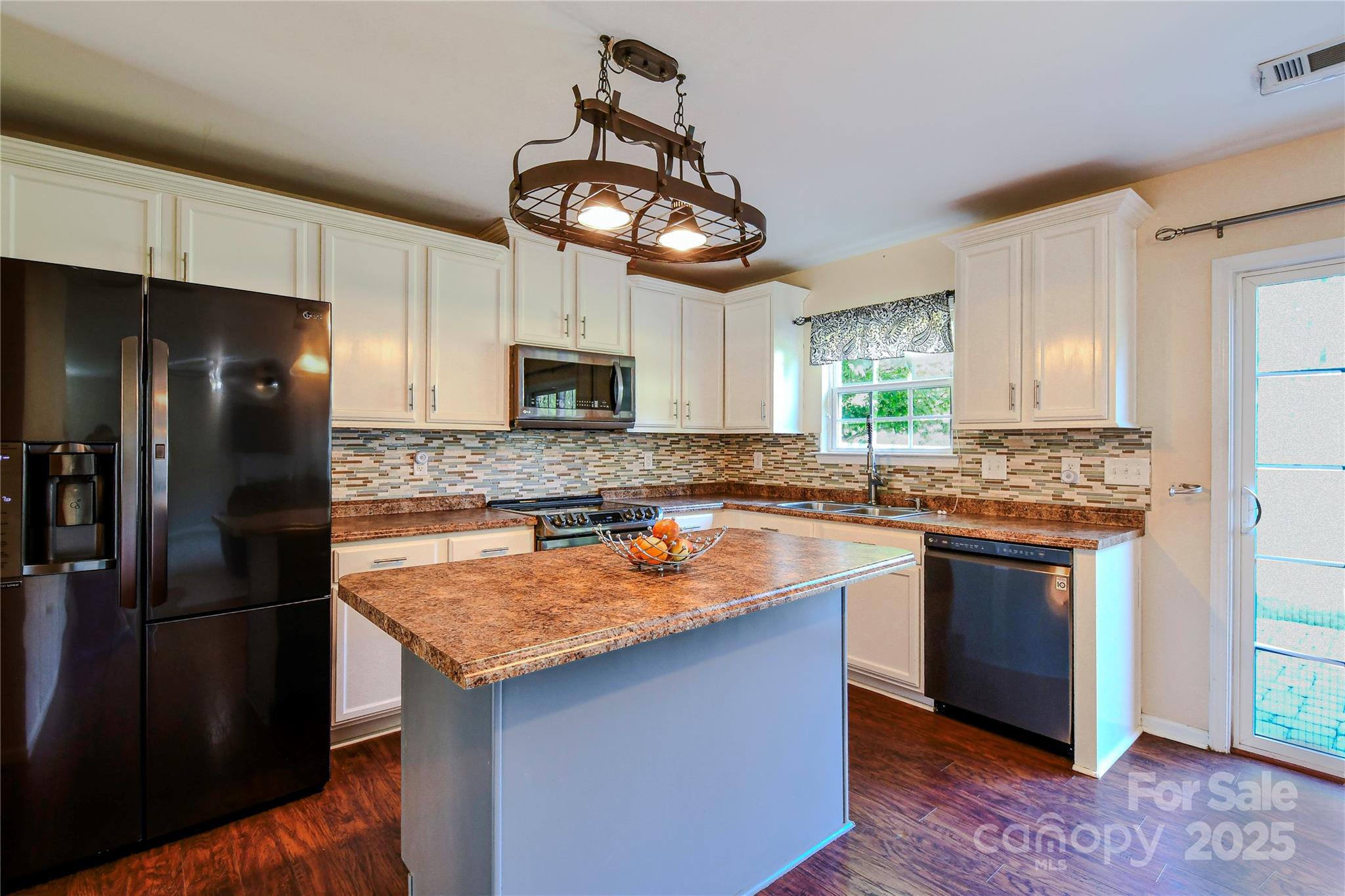 2052 Grimley Lane