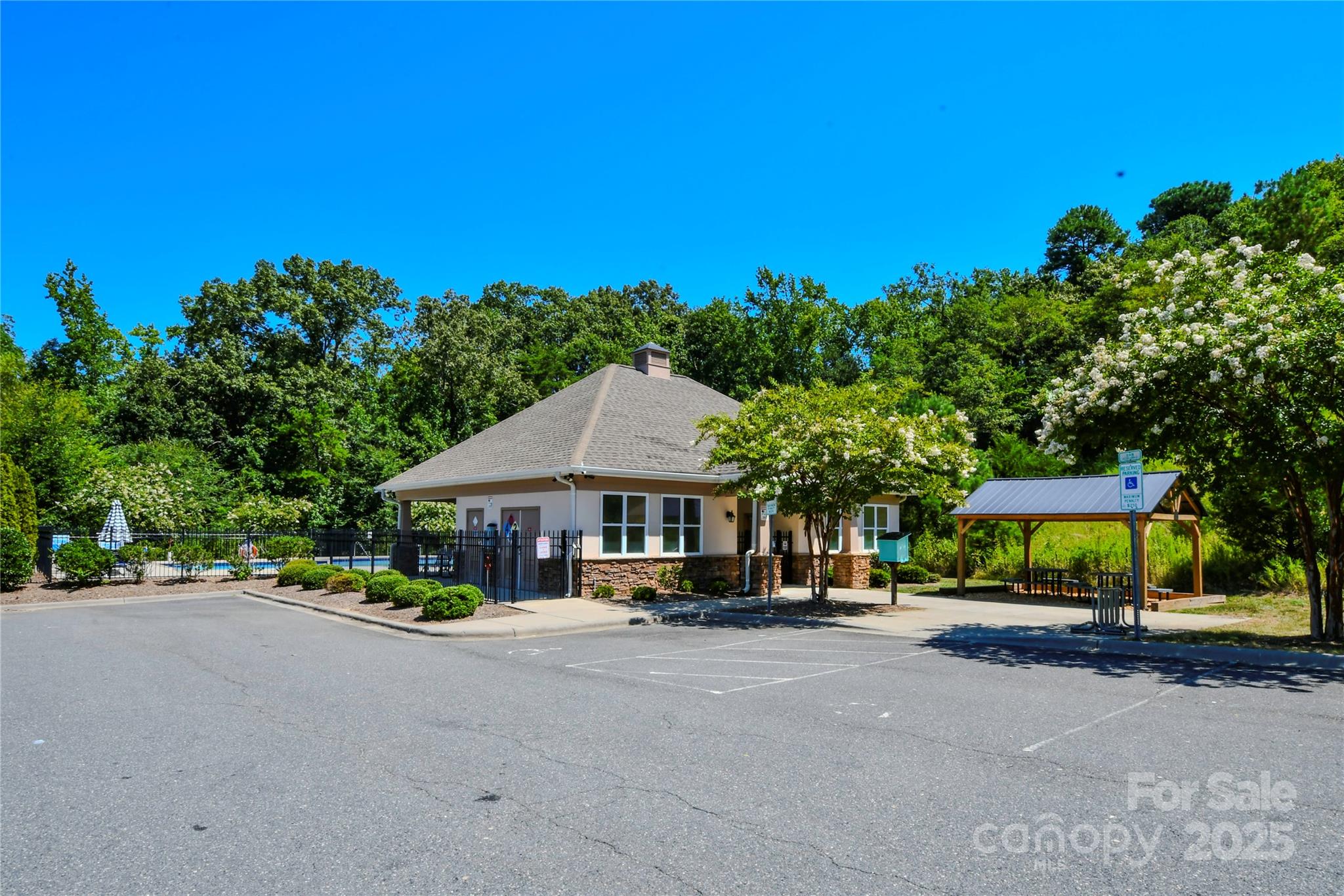 Reid Pointe - Residential