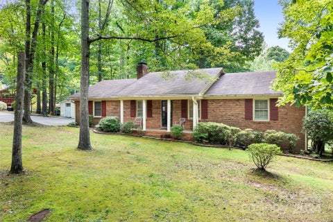 Photo for 918 Blacksnake Road