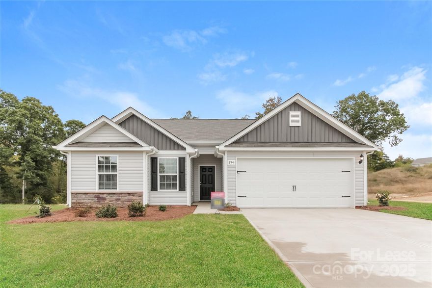 Fresh 2022 build in Beason Creek—single-level ease with modern finishes. Light-filled living with an open great room flowing to dining and kitchen—perfect for everyday life and easy entertaining. 3 bedrooms and 2 full baths include a comfortable primary suite; secondary bedrooms offer flexible space for work or guests. Neutral, easy-care flooring in high-traffic areas and a clean palette ready for your style. Enjoy a relaxed backyard for morning coffee, grilling, or play. Convenient Kings Mountain location with quick connections to I-85, US-74, parks, and shopping/dining in town. Equal Housing Opportunity. Application required; income/credit/background & rental-history screening; pets conditional and subject to approval.