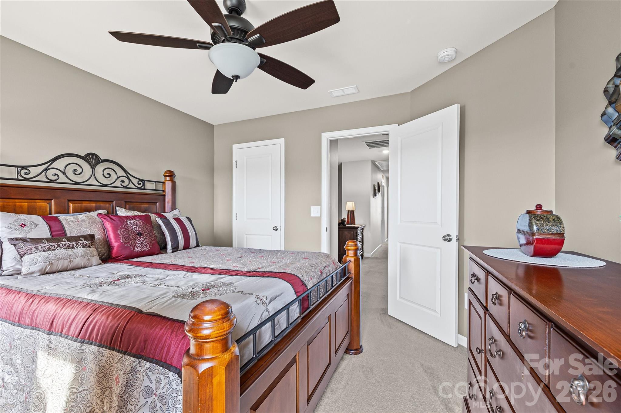 Elizabeth - Residential