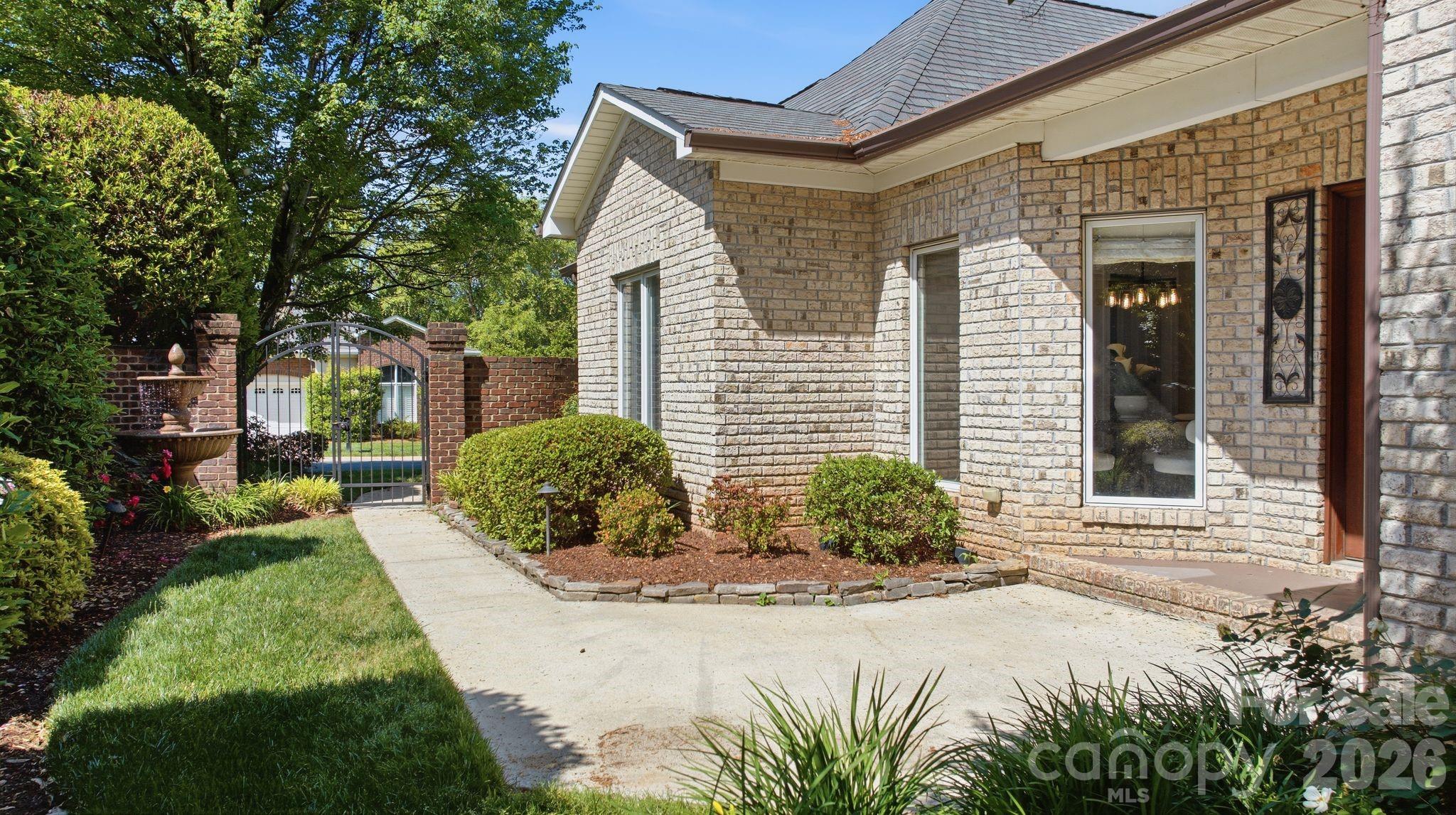 Preston At The Lake - Residential