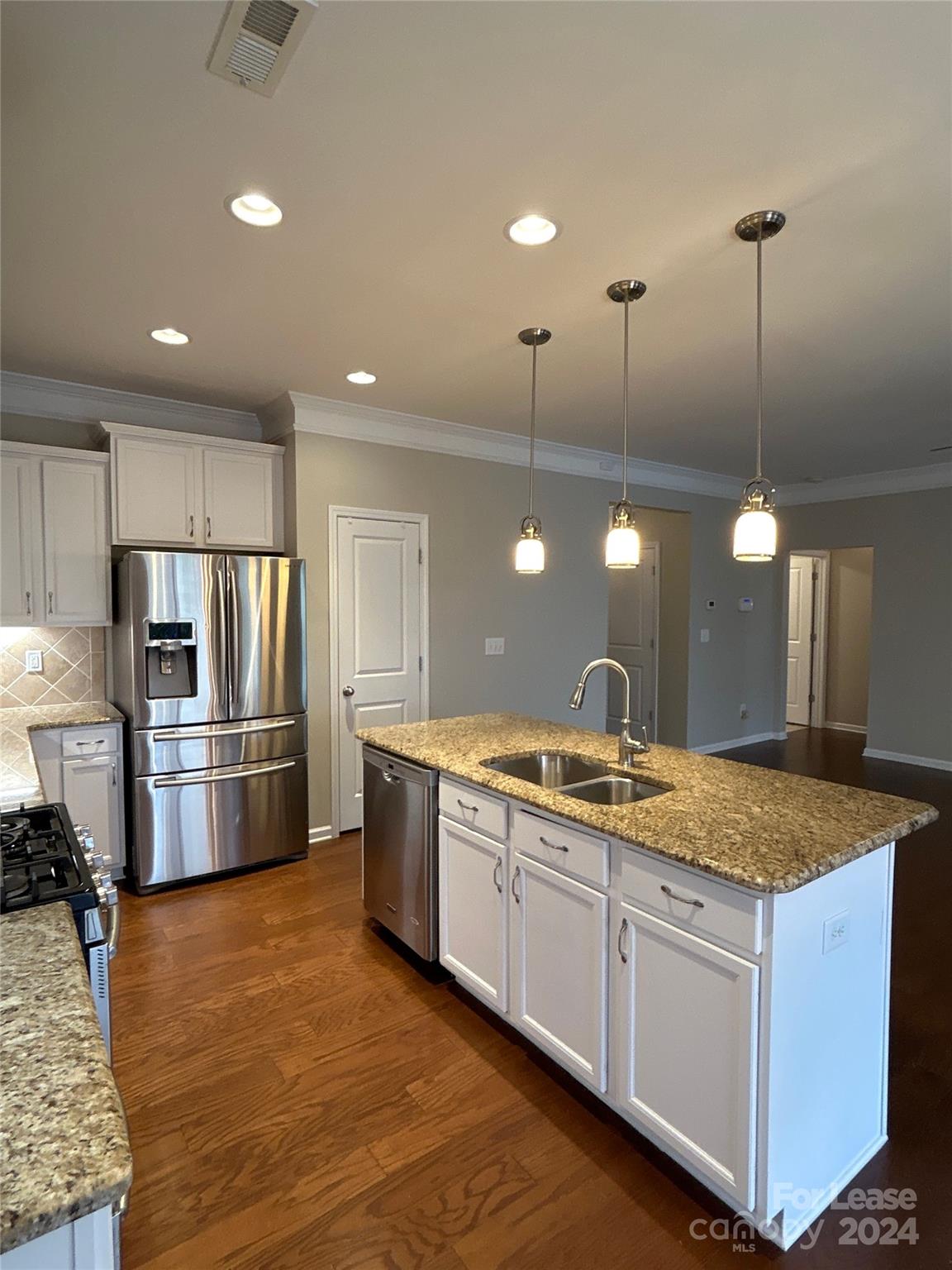 Curtis Pond - Residential Lease