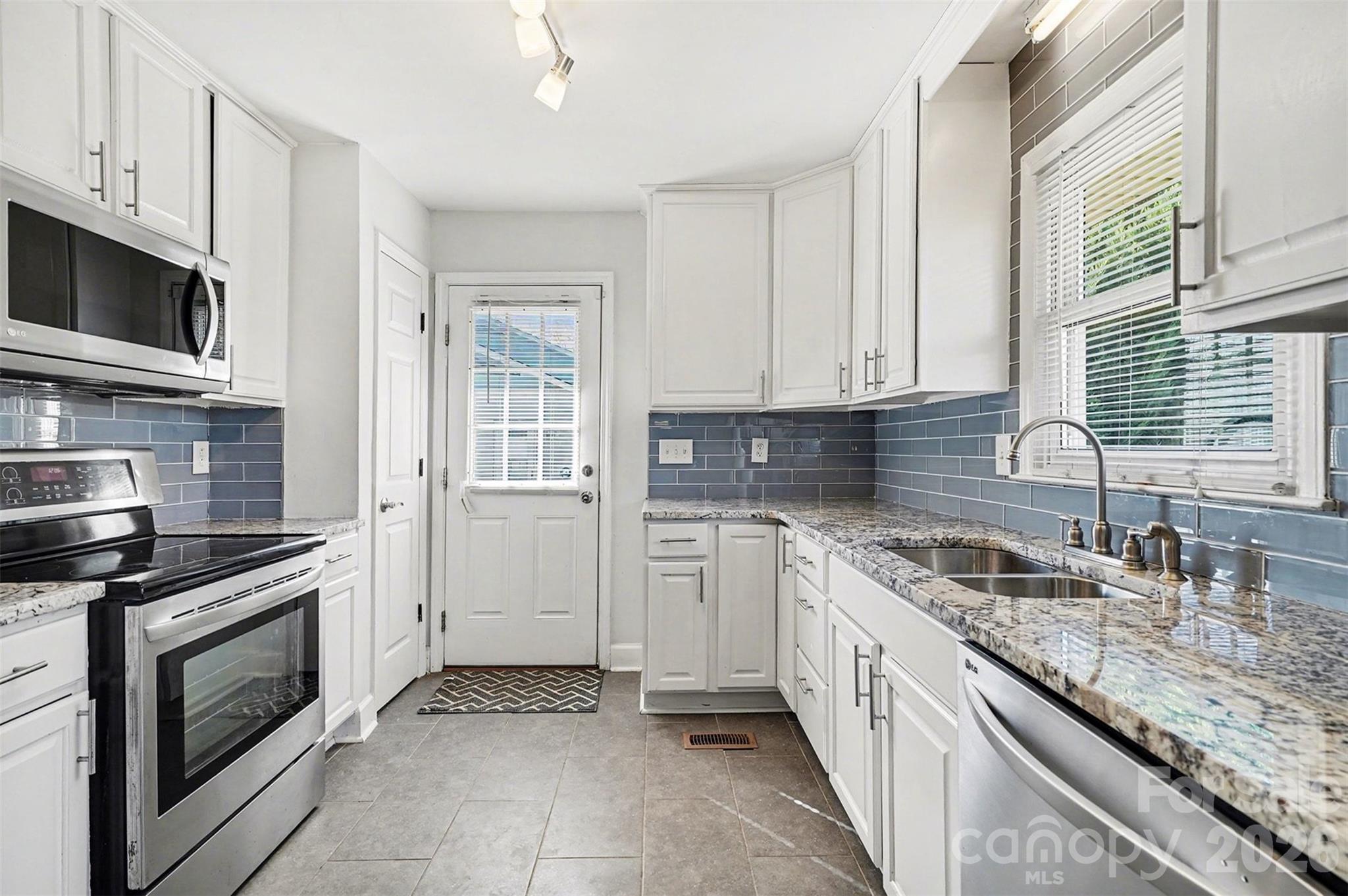 Colony Acres - Residential