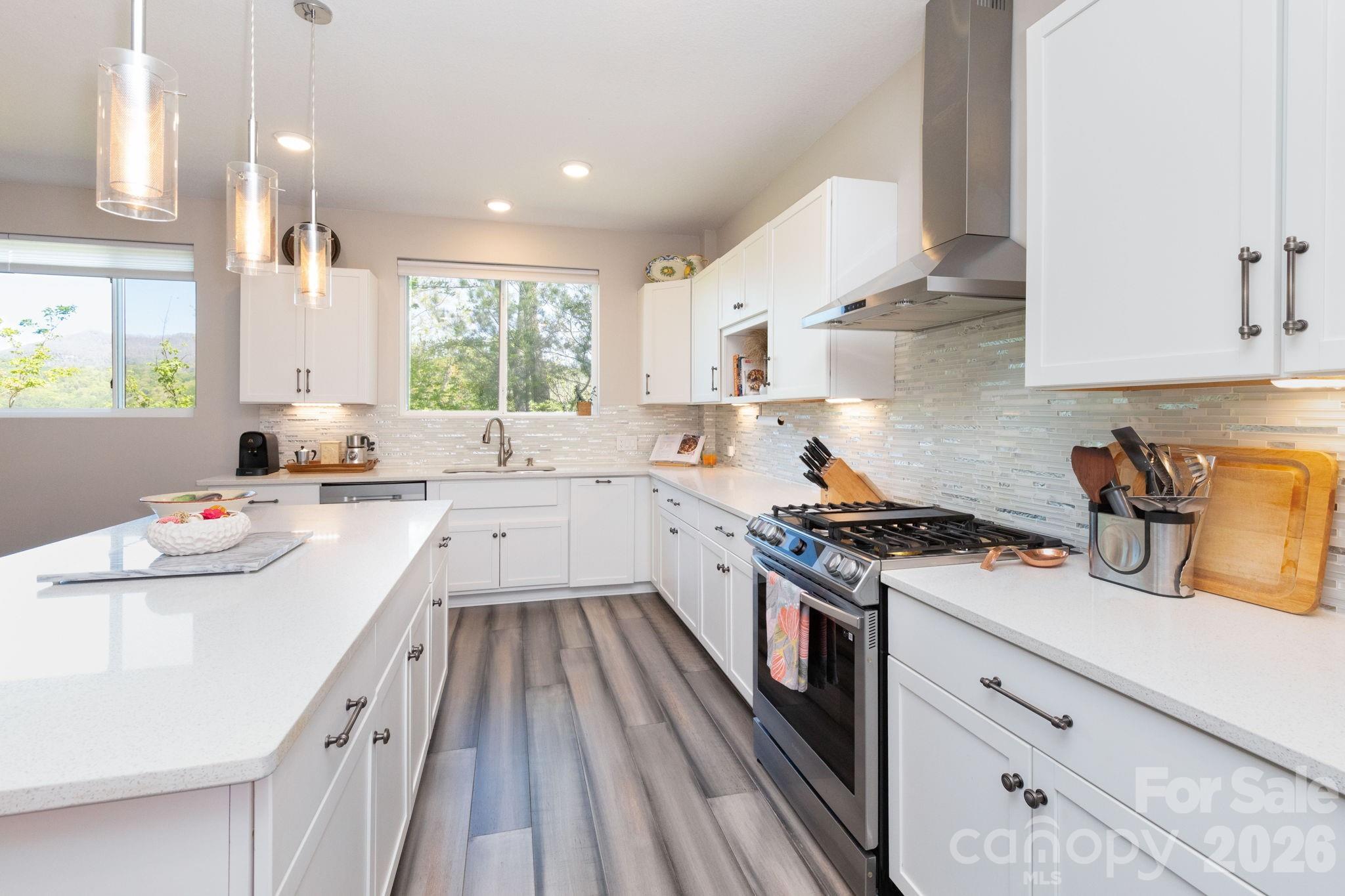 Spy Glass Pointe - Residential