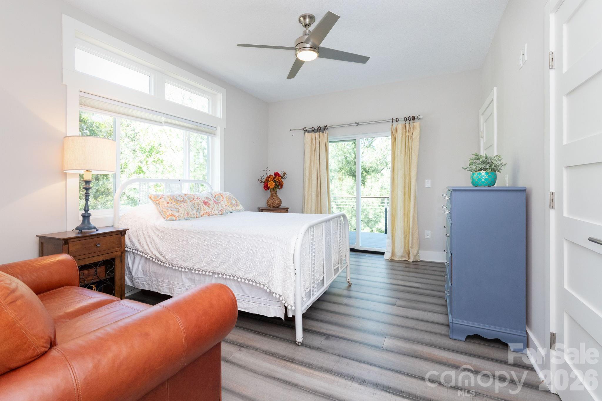 Spy Glass Pointe - Residential