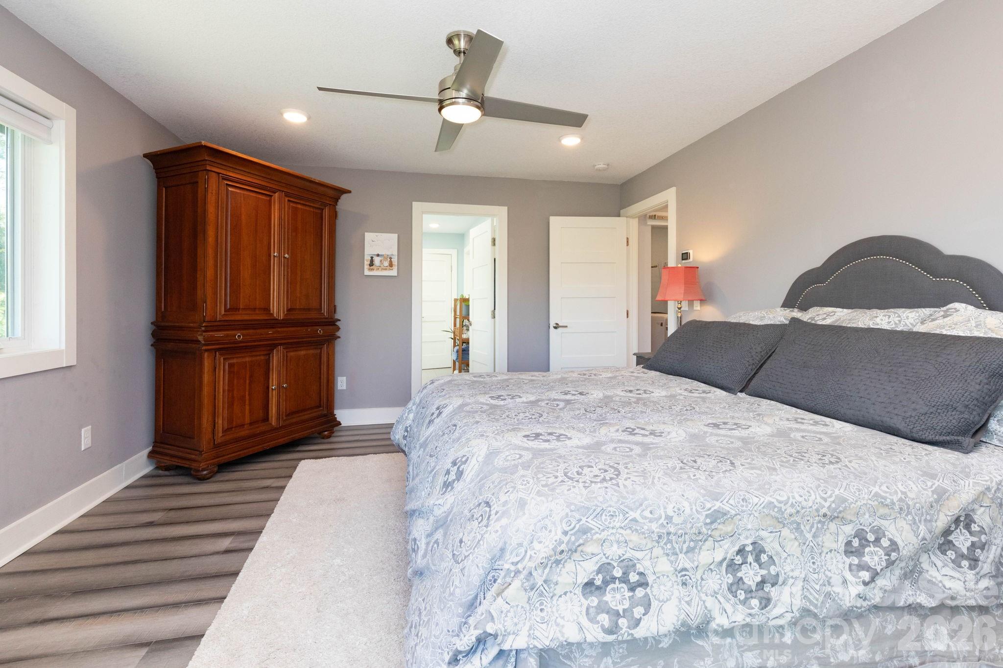 Spy Glass Pointe - Residential