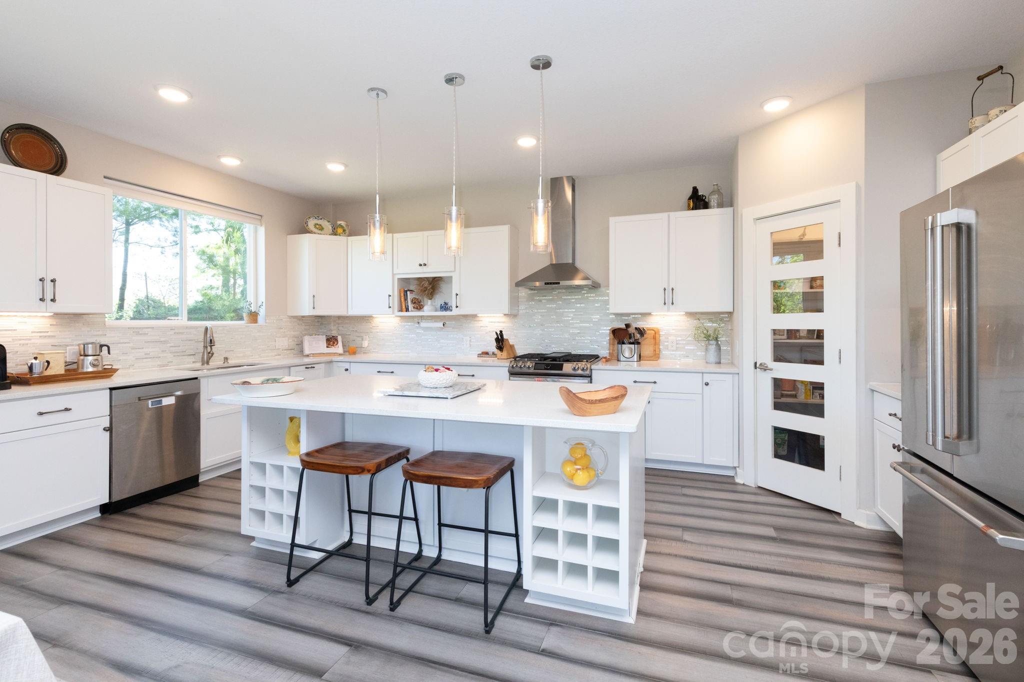 Spy Glass Pointe - Residential