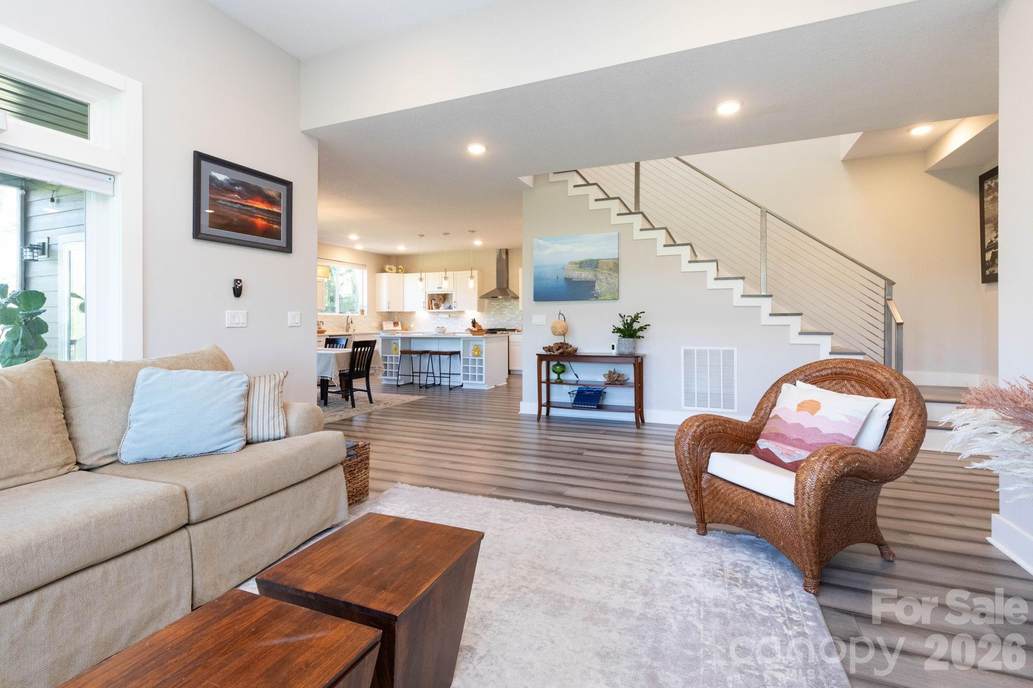 Spy Glass Pointe - Residential