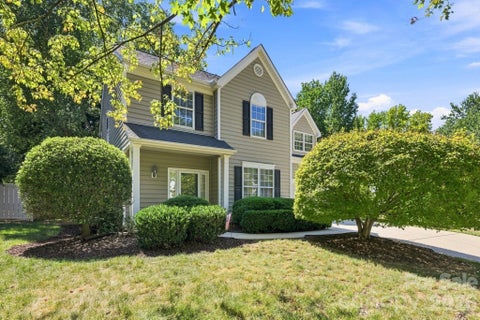 Photo of 10018 Glencrest Drive, Huntersville, NC 28078 (MLS # 4424147)