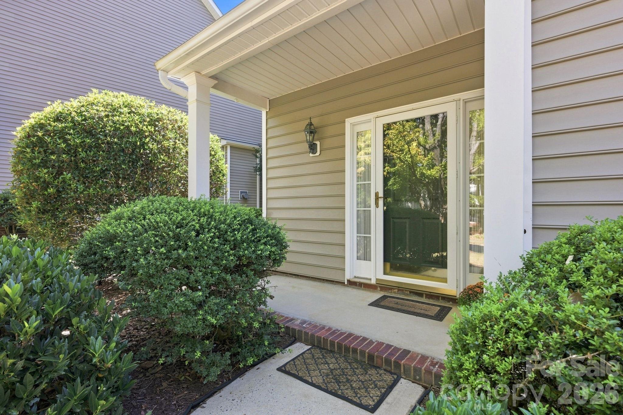 10018 Glencrest Drive