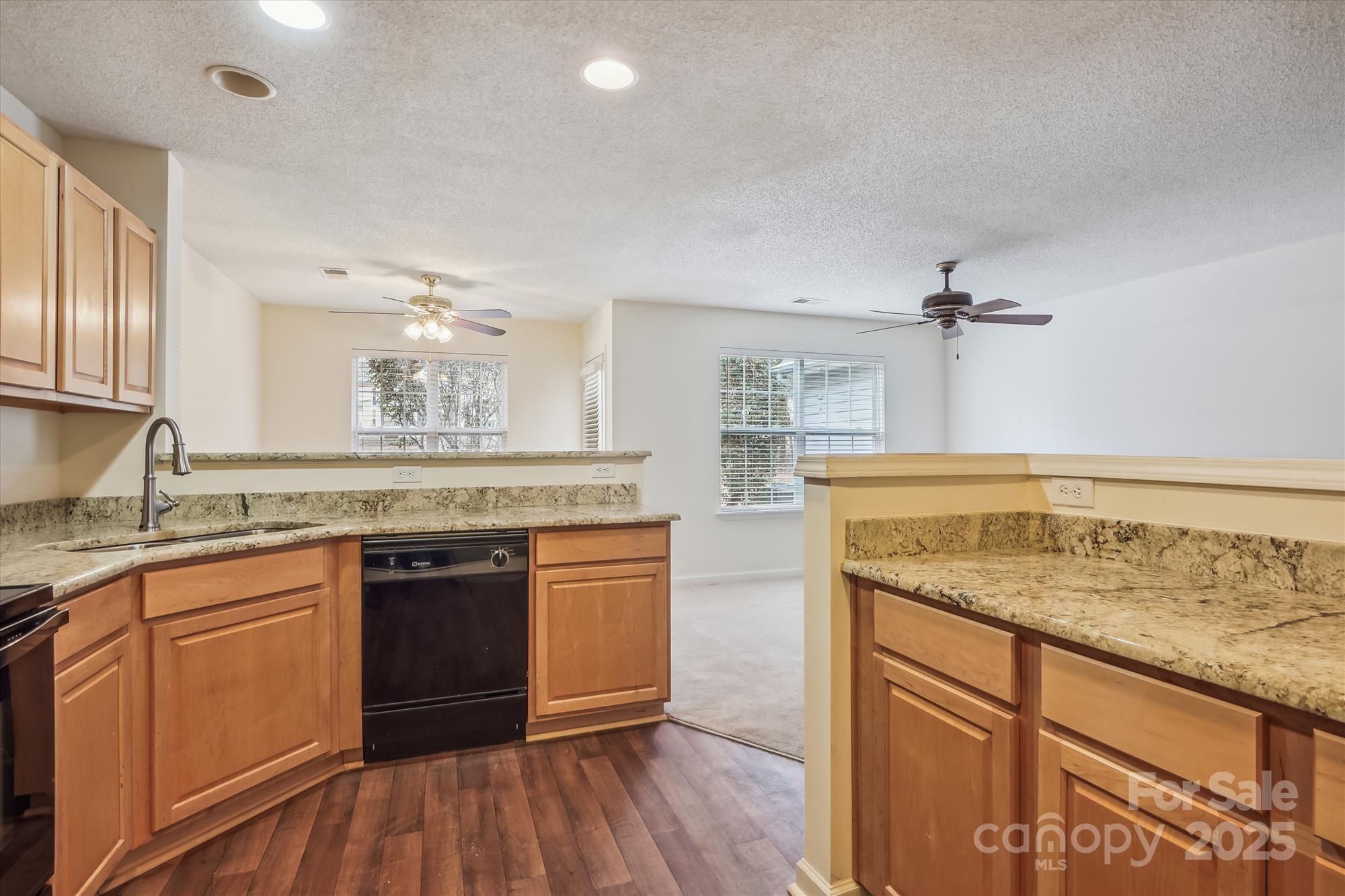 Lexington Commons - Residential