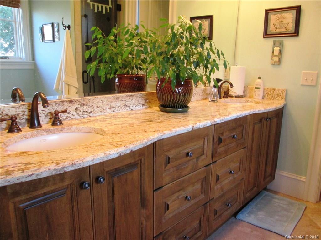 Ashland Oaks - Residential