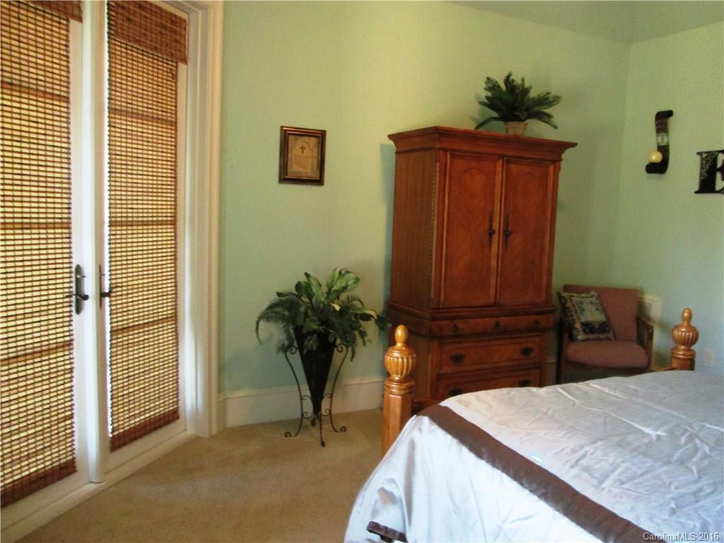 Ashland Oaks - Residential